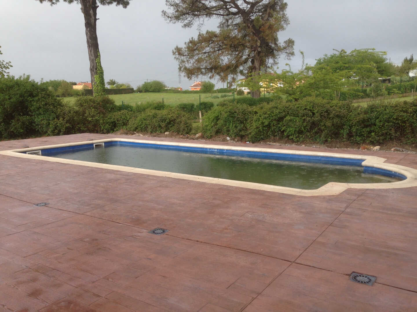 Piscina en Llanera teminada (1)